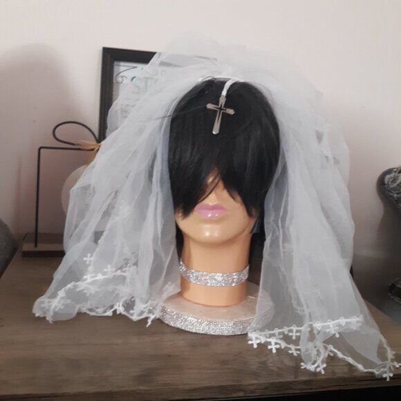 Girls First Communion Veil - White Holy 1st Communion Headpiece - Picture 2 of 15